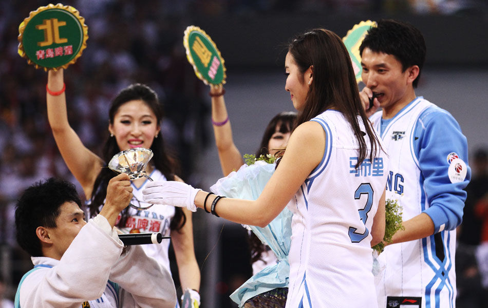 对中职联队 对中职联队