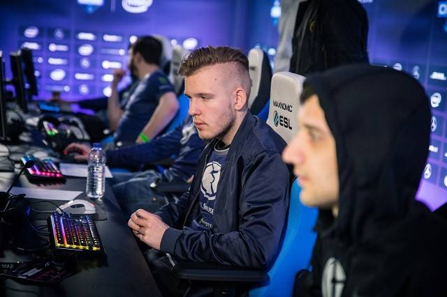 但并不等于 但并不等于